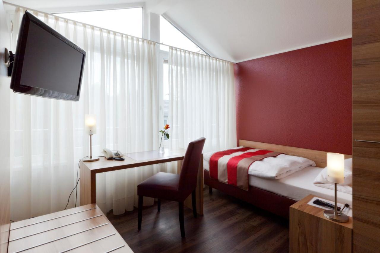 Adolphs Hotel Koln Bagian luar foto
